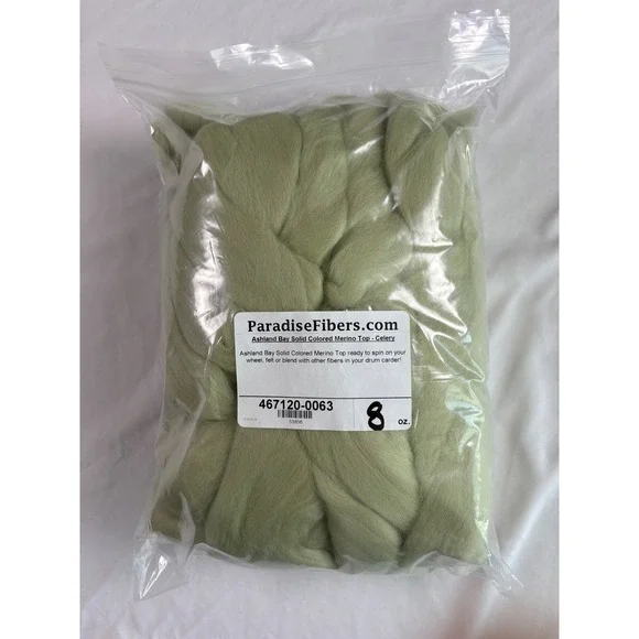 NEW Paradise Fibers Ashland Bay Merino Wool Roving 8oz Celery Green Spinning - Picture 1 of 2